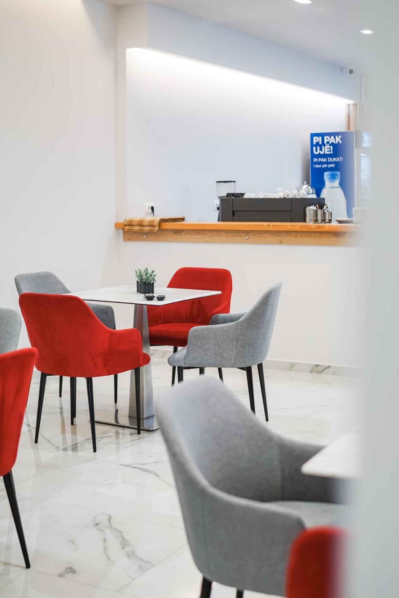 Hotel Relax Mea Sarande